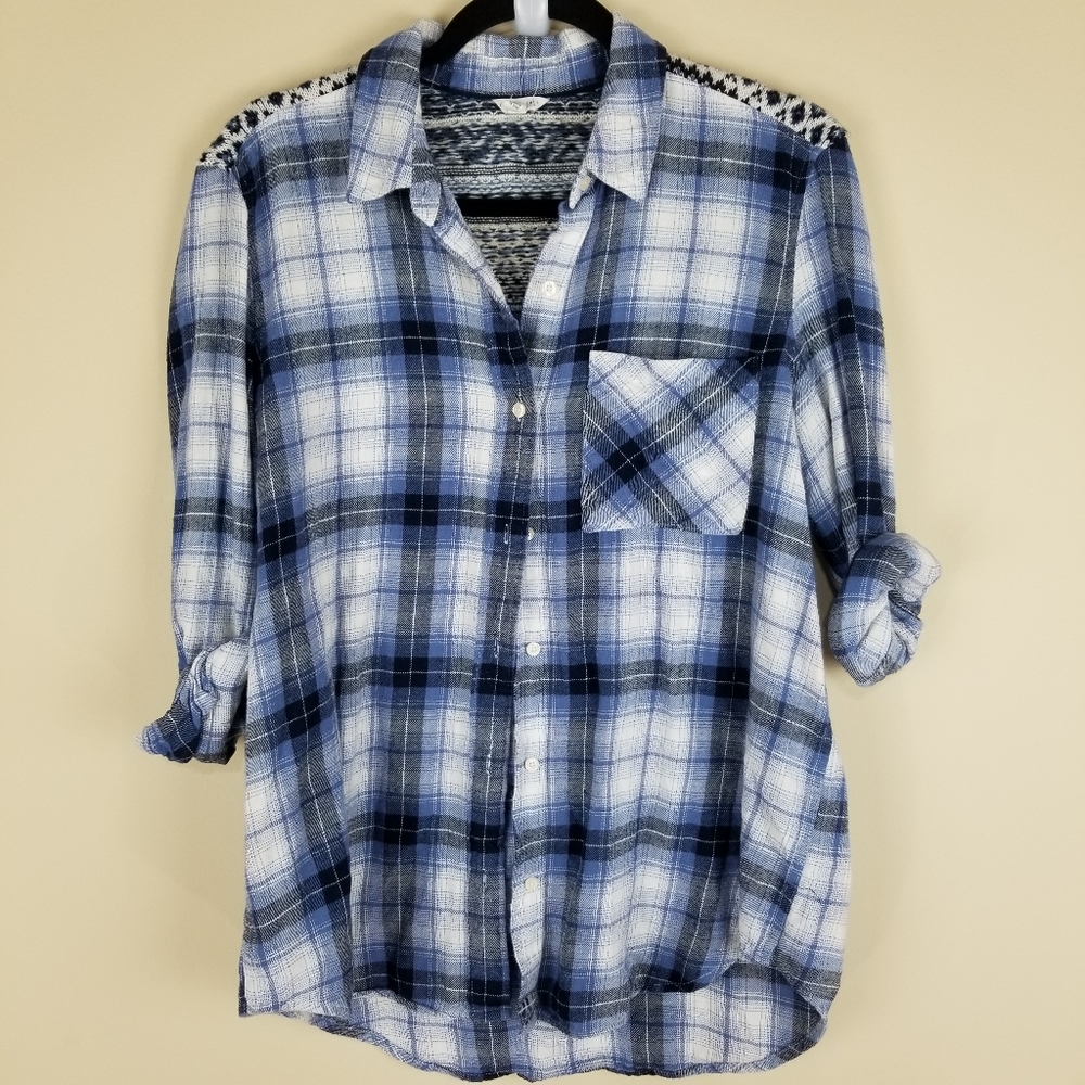 Aeropostale Blue Plaid Button Knit Yolk Top M
